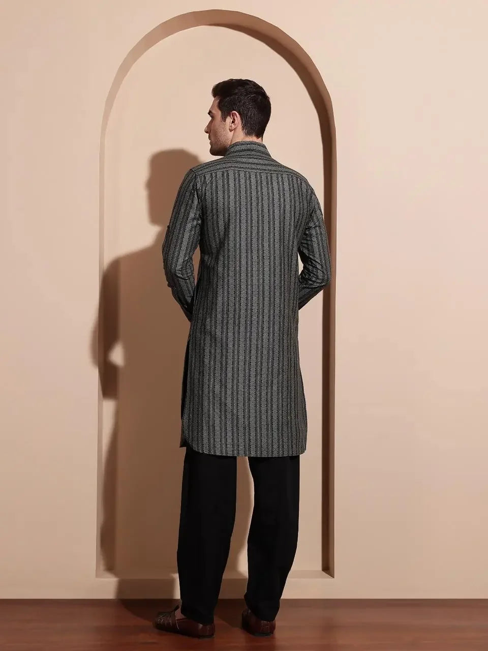 Bettino Men's Pathani Suit- Striped