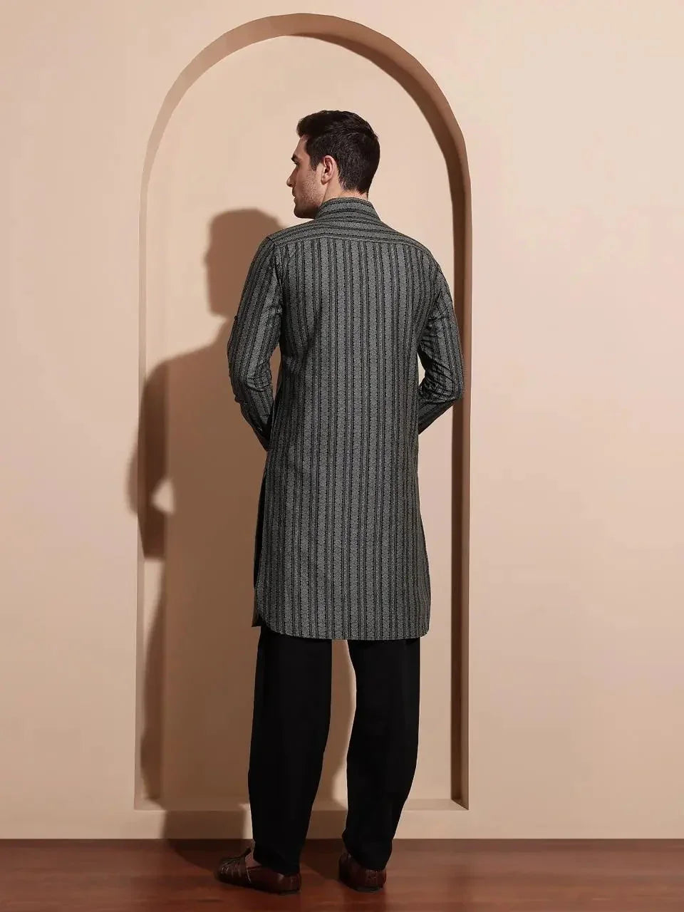 Bettino Men's Pathani Suit- Striped